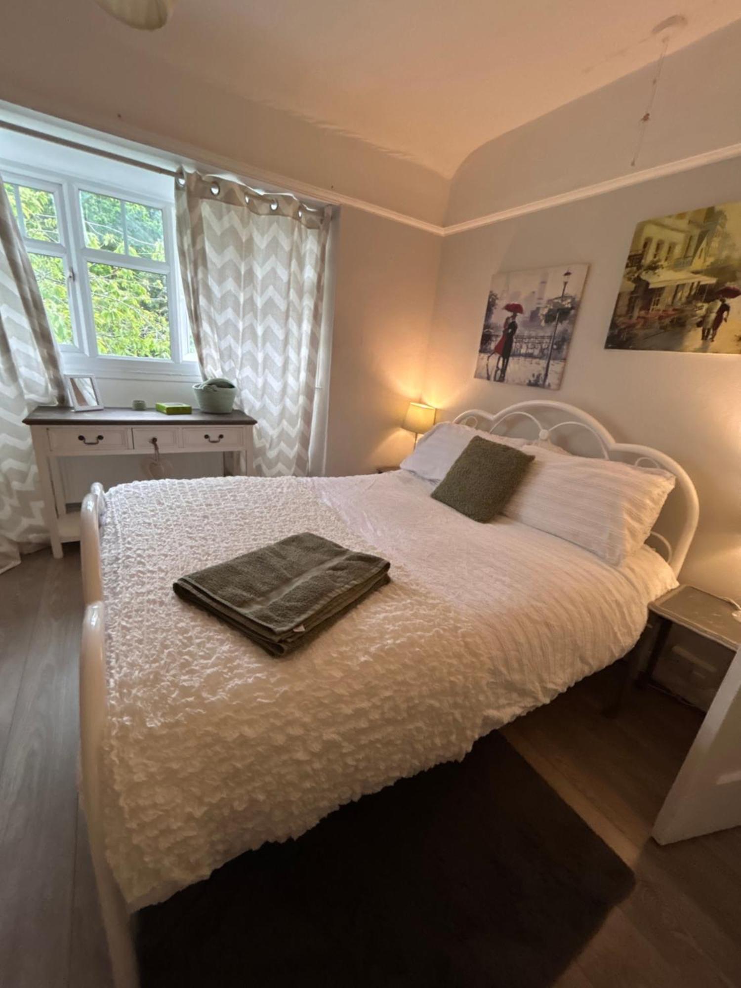 Redditch Rest Near Town Centre & Transport Links Apartment Exterior photo